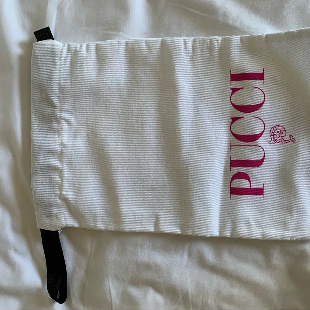 Brand new authentic 1 Emilio Pucci dust bag with string to close.Limited edition